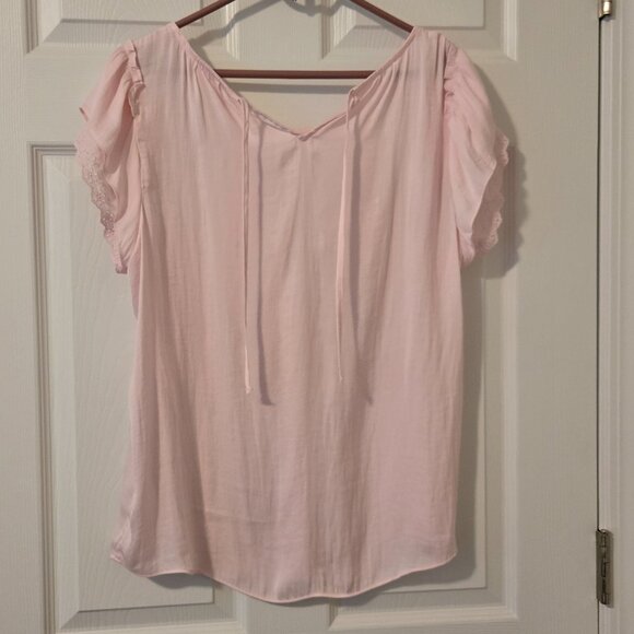 LC Lauren Conrad Pink Blouse w/ Ruffled Cap Sleeve & Lace Detail Trim Size L - Picture 3 of 6